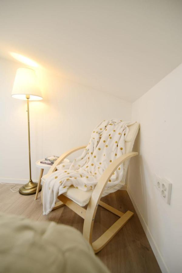 Iva'S Cosy Apartment, Sea View And Free Parking Zadar Bagian luar foto